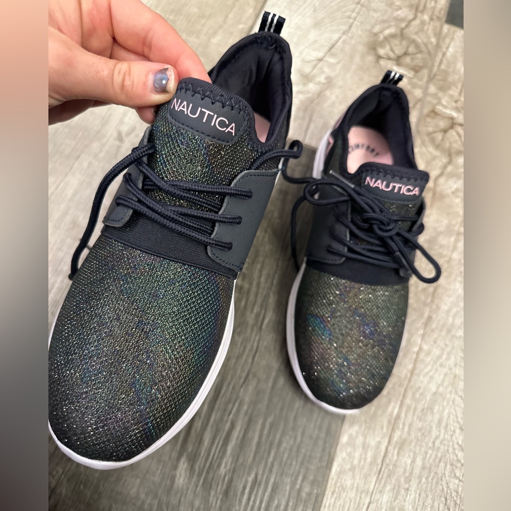 Brand New Gorgeous Nautica Rainbow Iridescent Slide on Girls Gym Shoes 5 - Picture 7 of 13